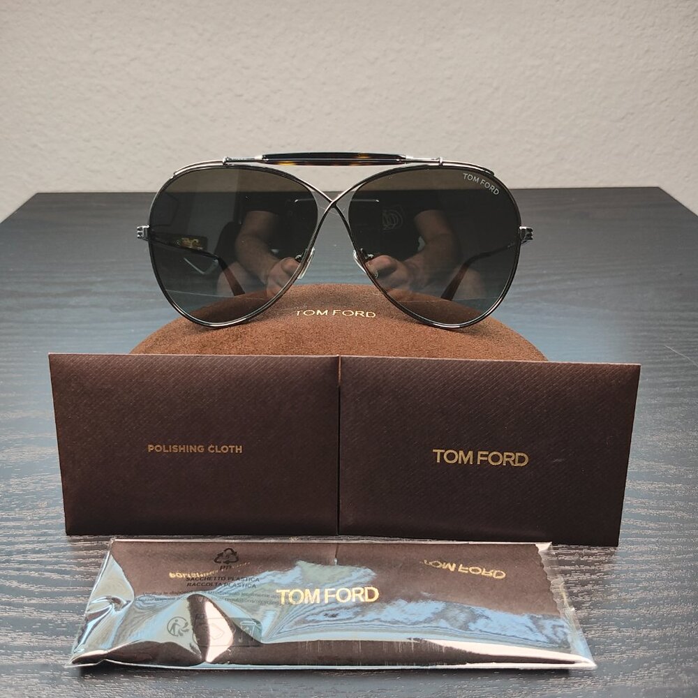FINAL PRICE - TOM FORM HOLDEN UNISEX SUNGLASSES GRAY GRADIENT